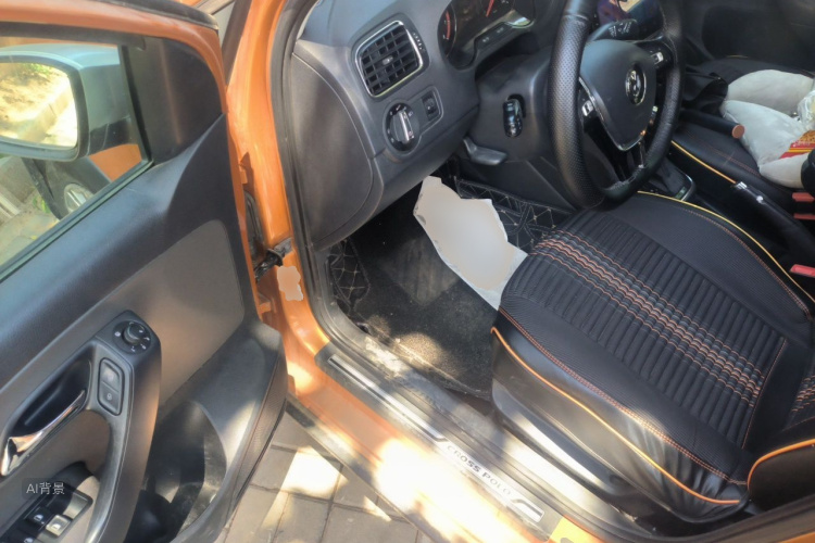 Volkswagen Polo 2015 car image #18