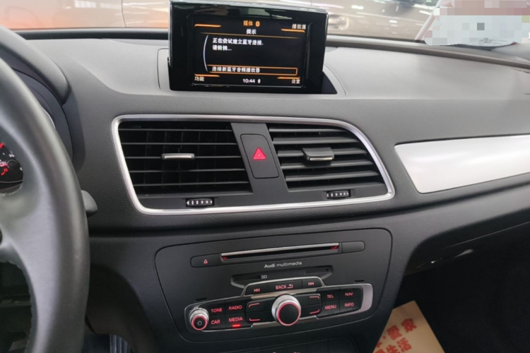 Audi Q3 2019 #17 Audi Q3 2019 car image #17