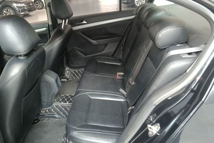 Volkswagen Lavida 2017 car image #17