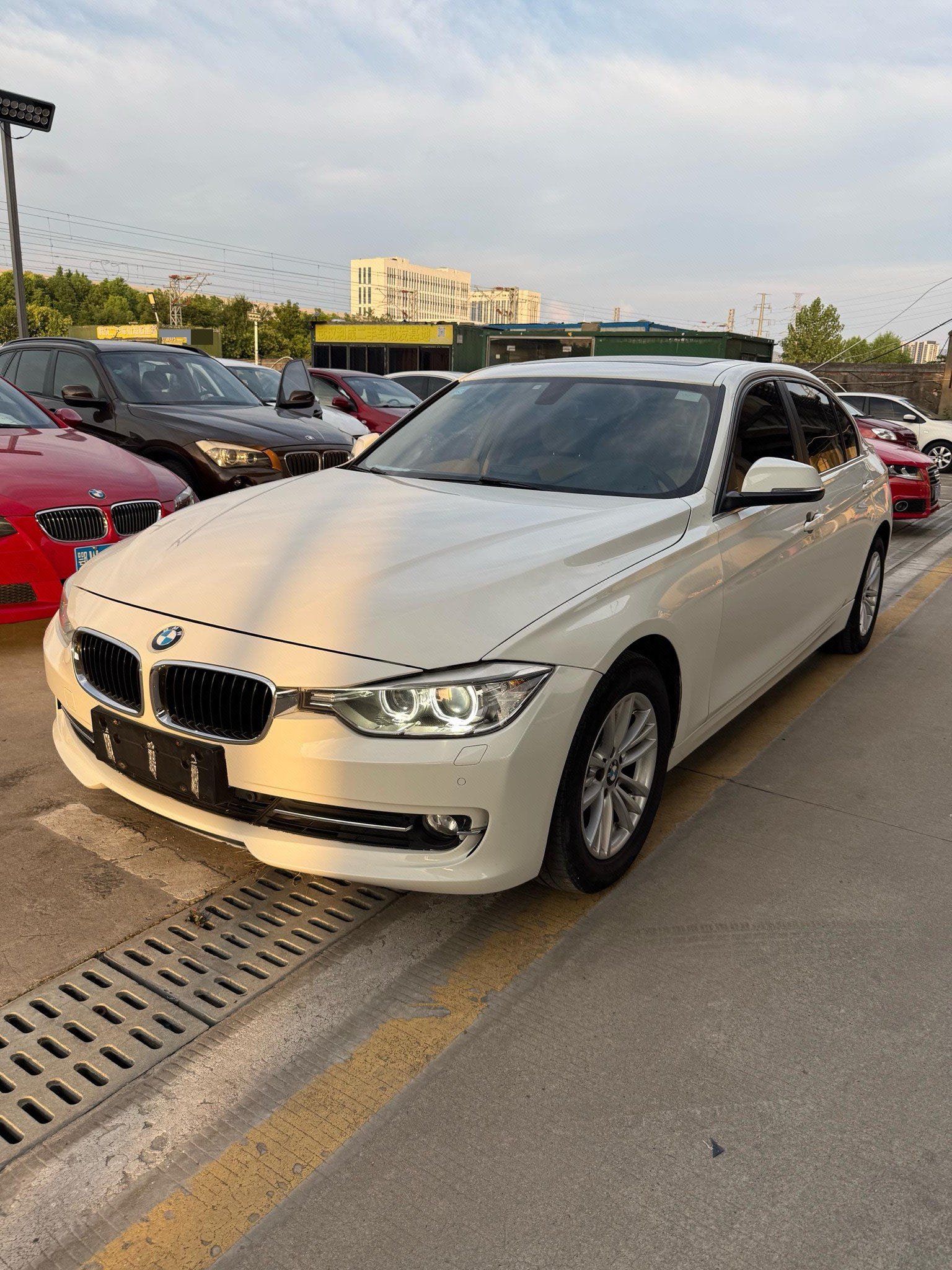 BMW 3 Series 2014 BMW 3 Series 2014 car image