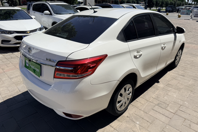 Toyota Vios 2019 صورة سيارة #4