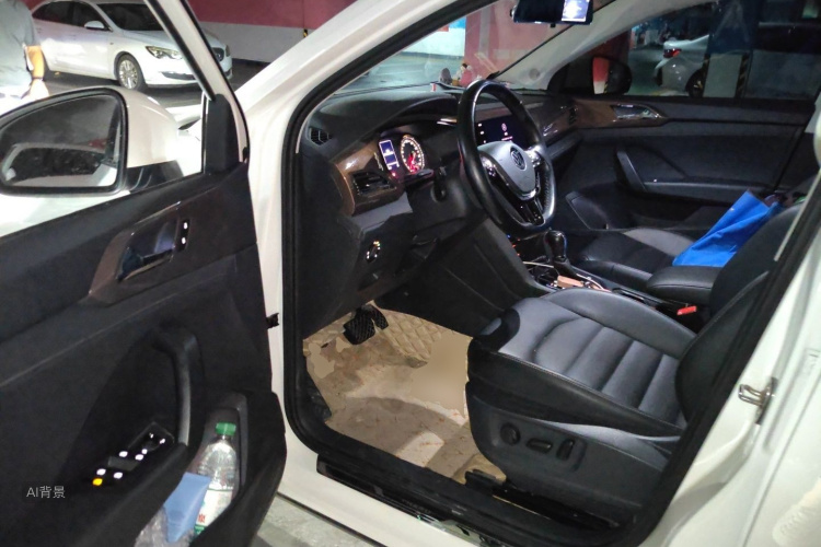 Volkswagen Tharu 2021 car image #18