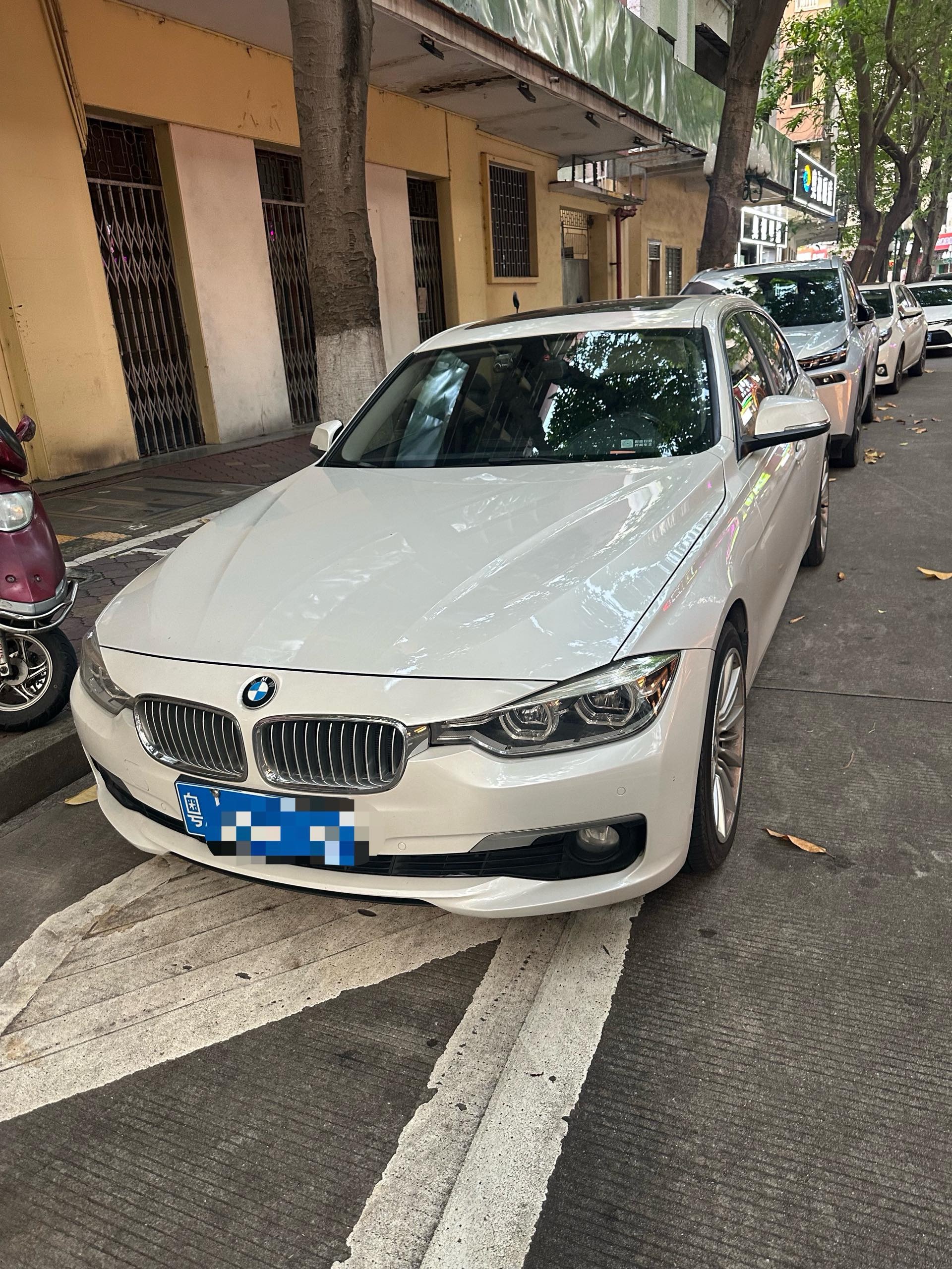 BMW 3 Series 2018 BMW 3 Series 2018 car image