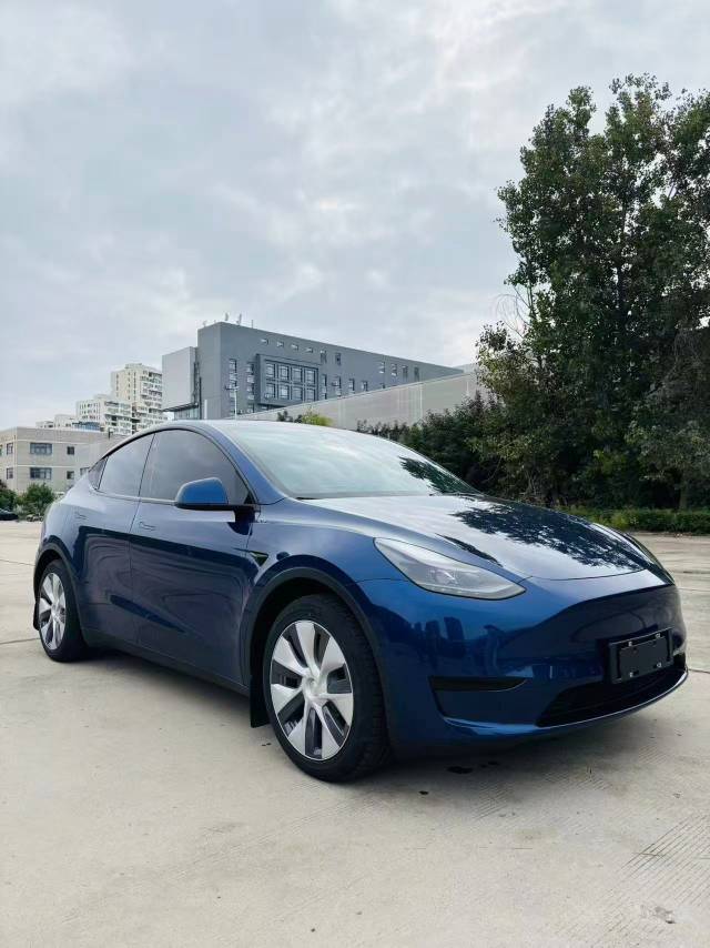 Tesla Model Y 2022 #4 Tesla Model Y 2022 صورة سيارة #4