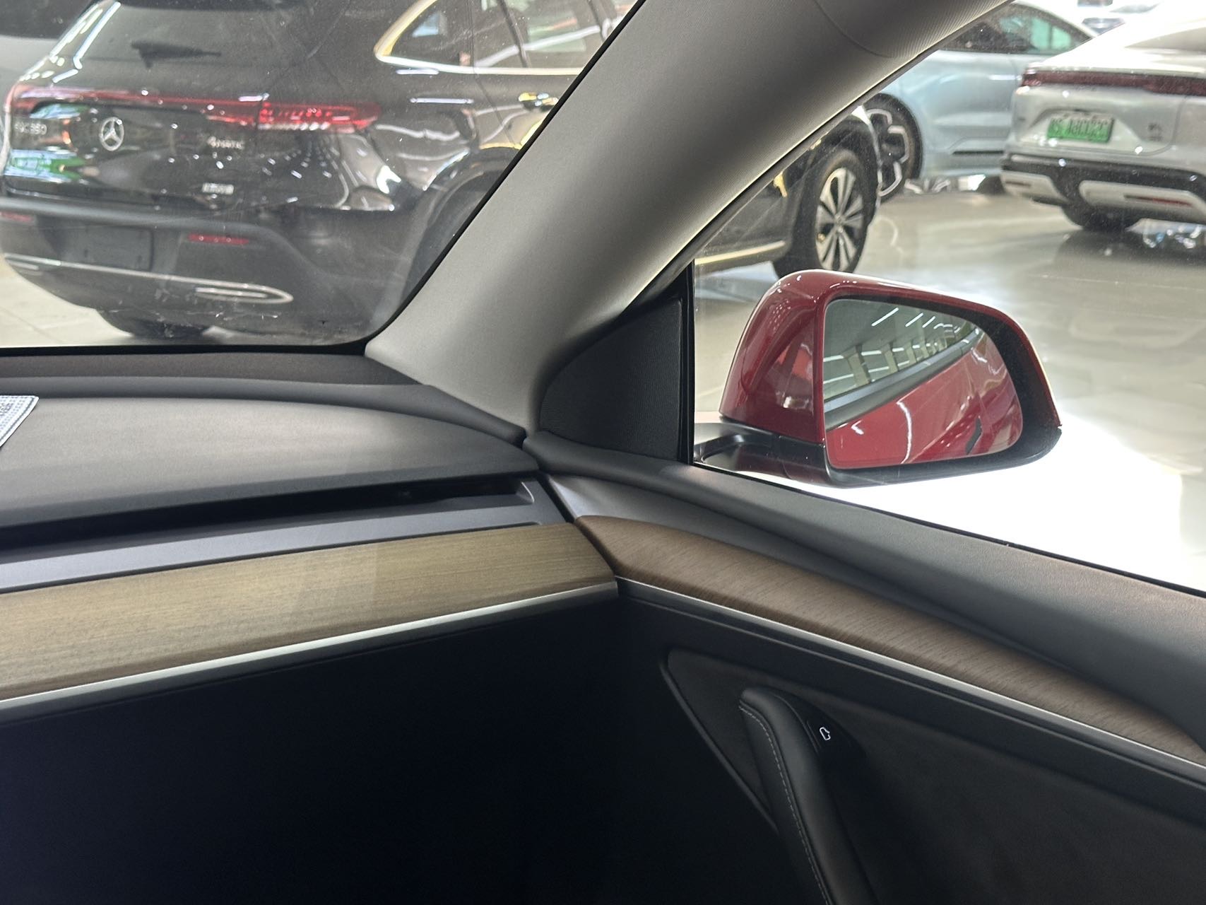 Tesla Model Y 2021 #9 Tesla Model Y 2021 car image #9
