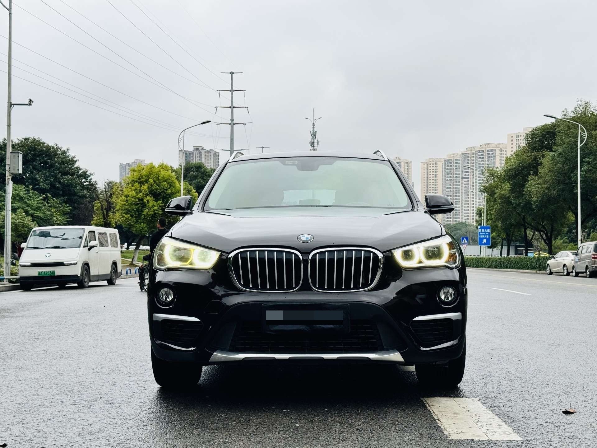 2018 immagine di auto #2