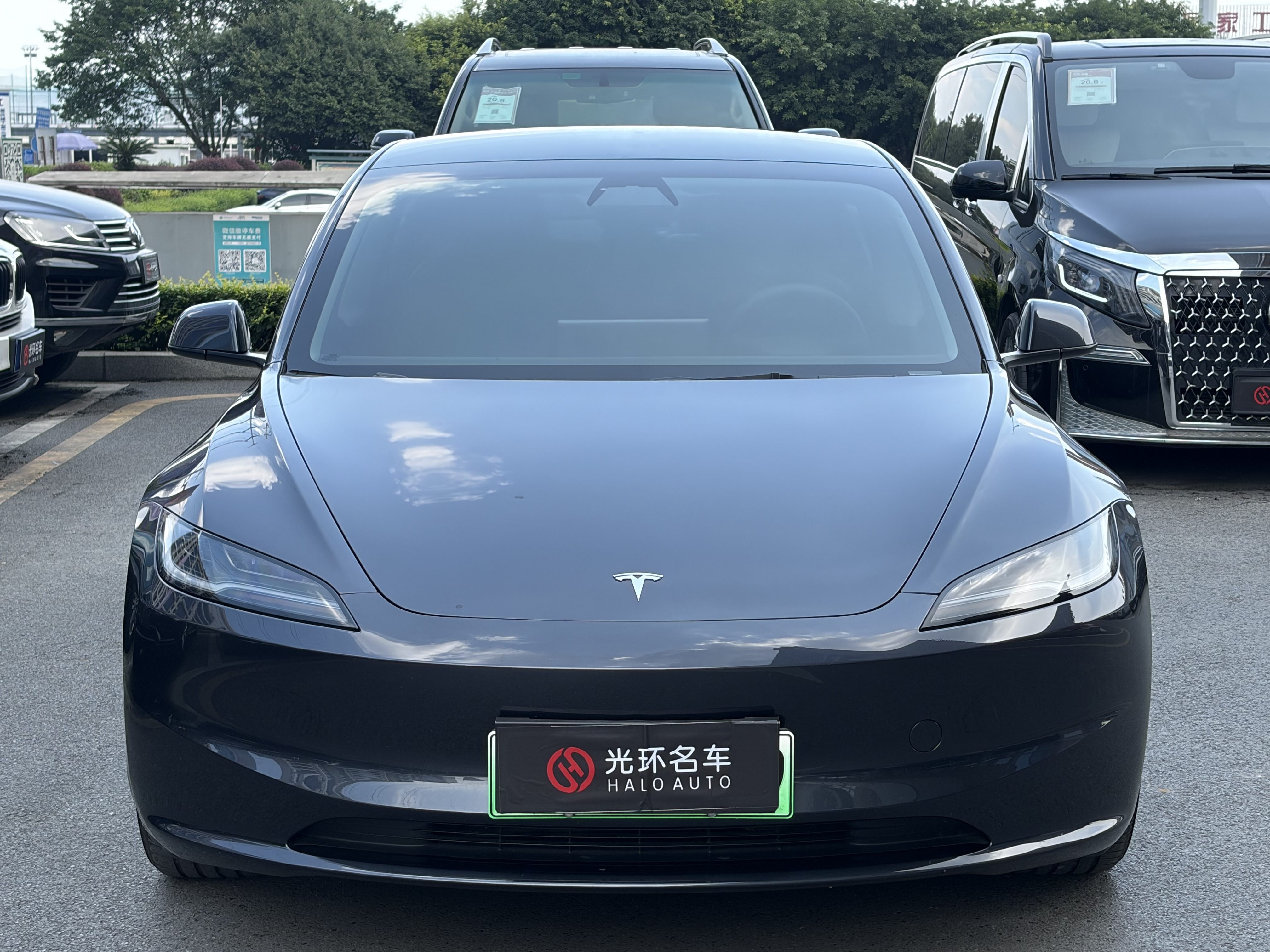 Tesla Model 3 2025 car image #2