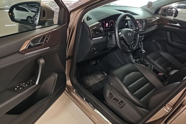 Volkswagen Tharu 2019 #16 Volkswagen Tharu 2019 car image #16