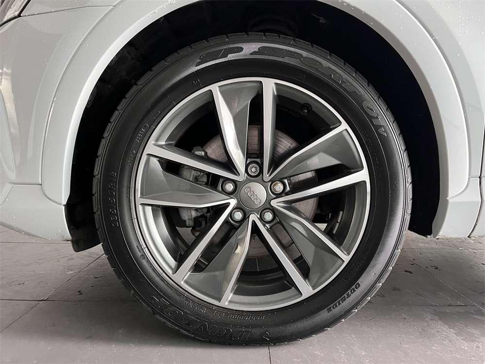 Audi Q3 2016 immagine di auto #9