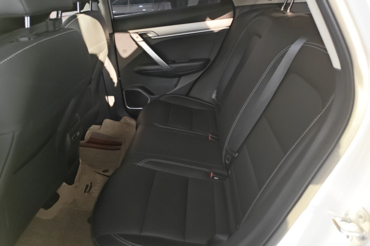 GEELY Coolray 2024 immagine di auto #17