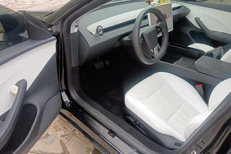 Tesla Model 3 2023 #16 Tesla Model 3 2023 car image #16