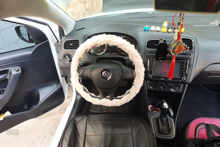 Volkswagen Polo 2016 image de voiture #12