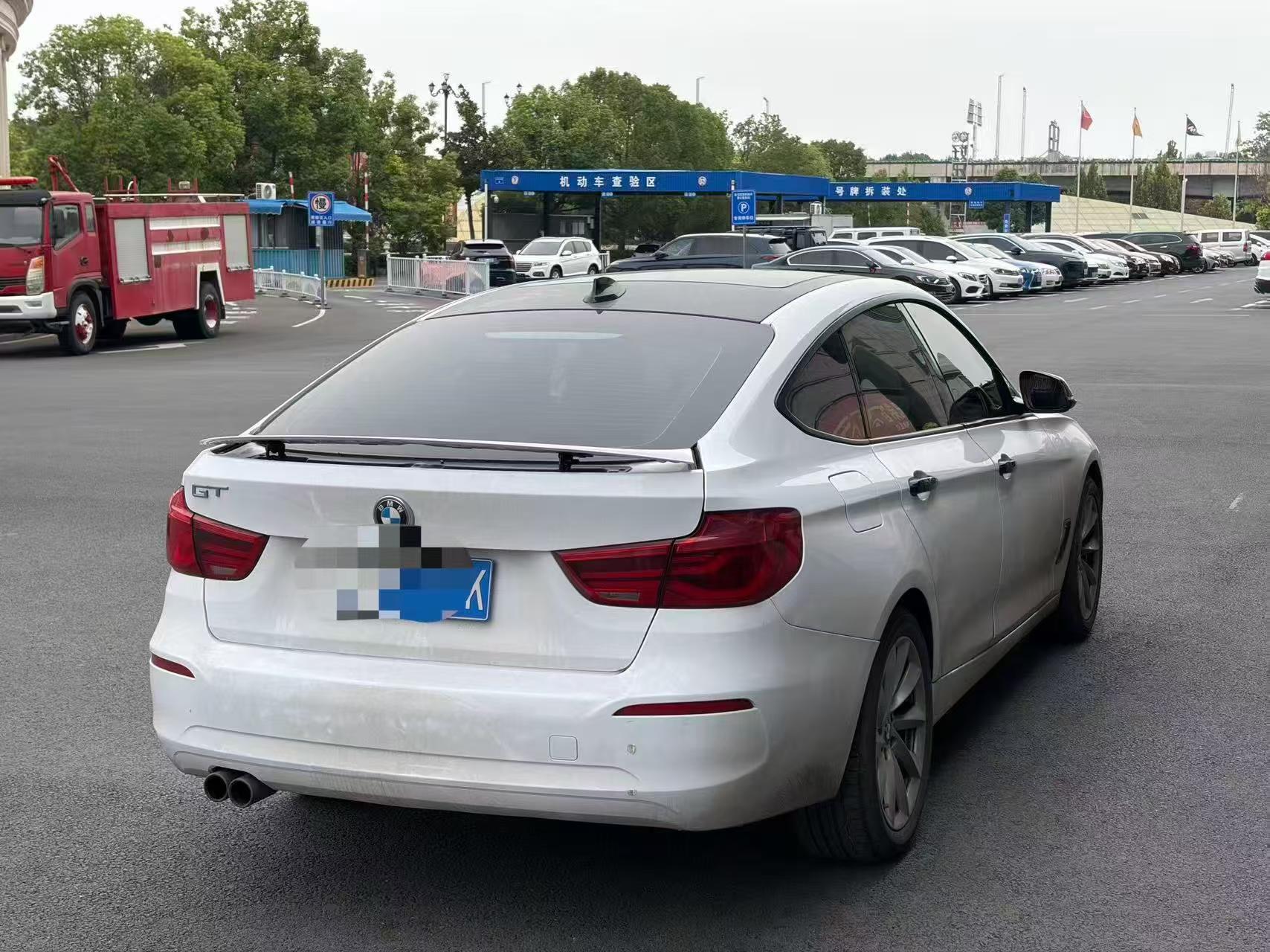 BMW 3 Series GT 2019 car image #3