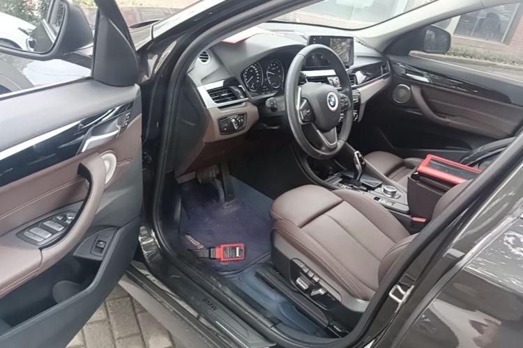 BMW X1 2021 car image #12