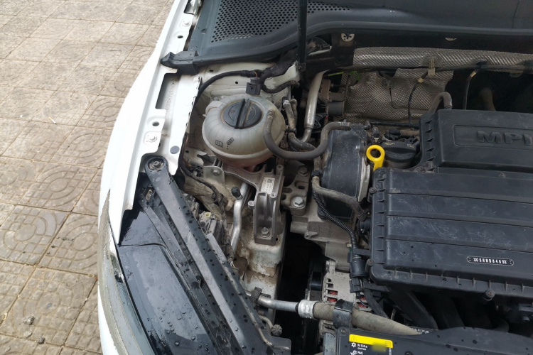 Volkswagen Golf 2019 car image #22