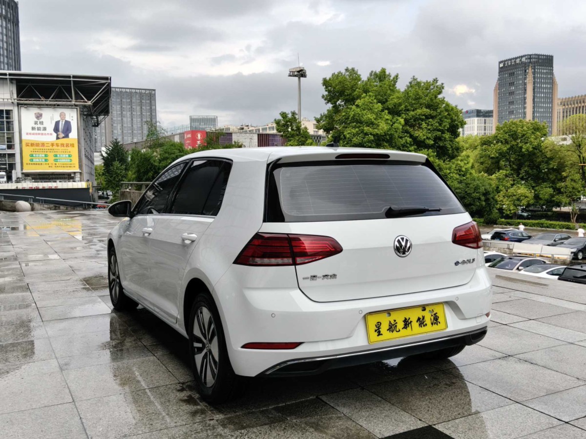 Volkswagen Golf Pure Electric 2020 #9 Volkswagen Golf Pure Electric 2020 car image #9
