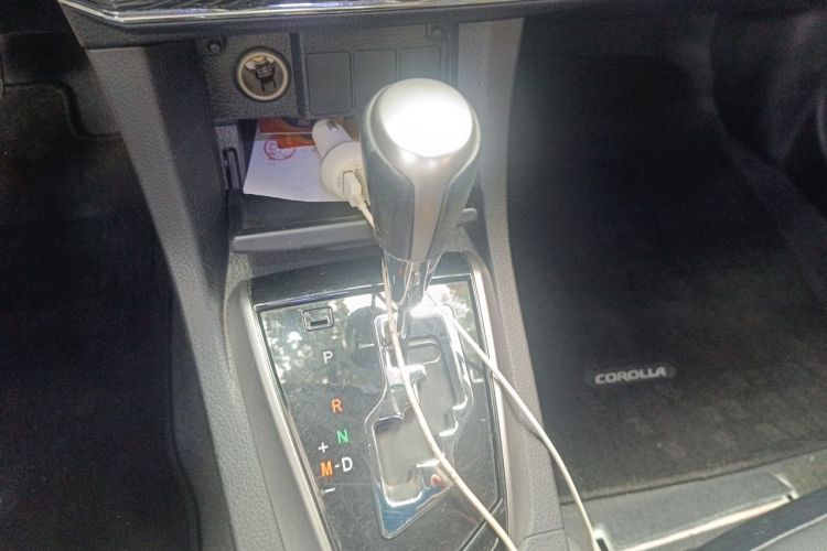 Toyota Corolla 2015 car image #14