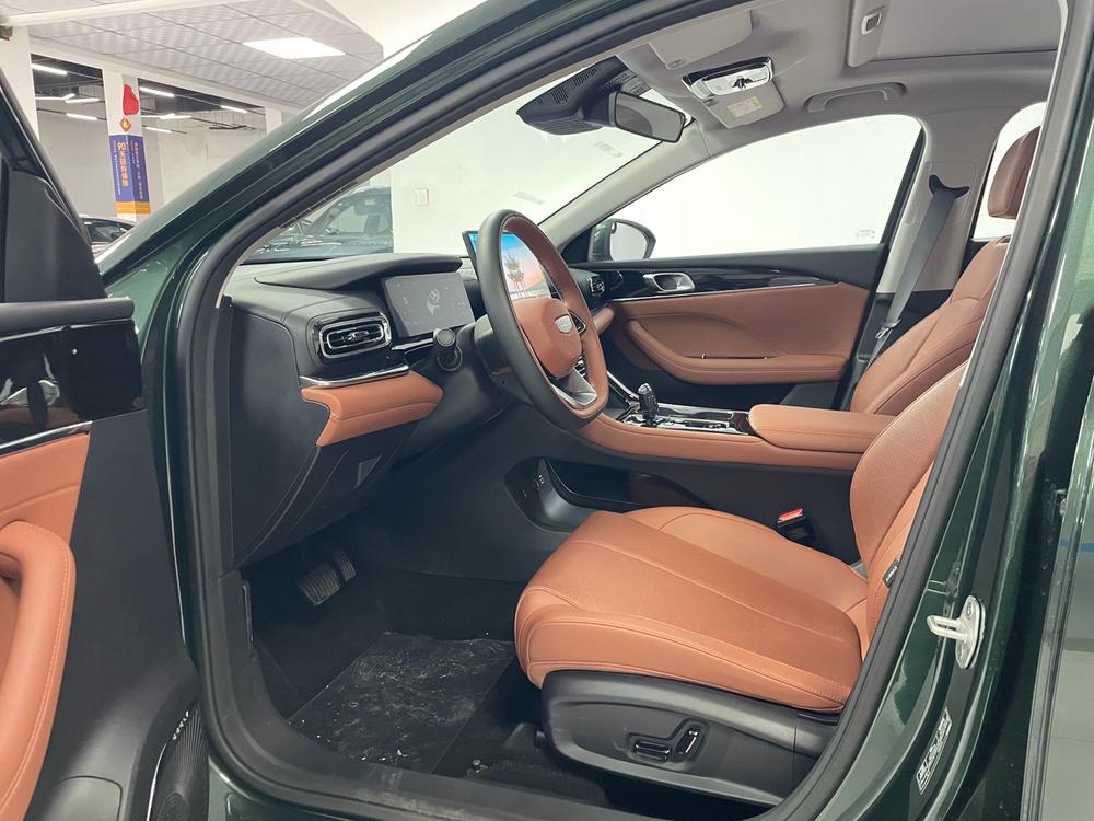 GEELY Emgrand 2026 car image #13