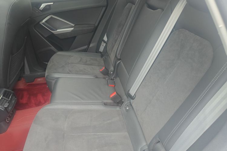 Audi Q3 2023 image de voiture #17