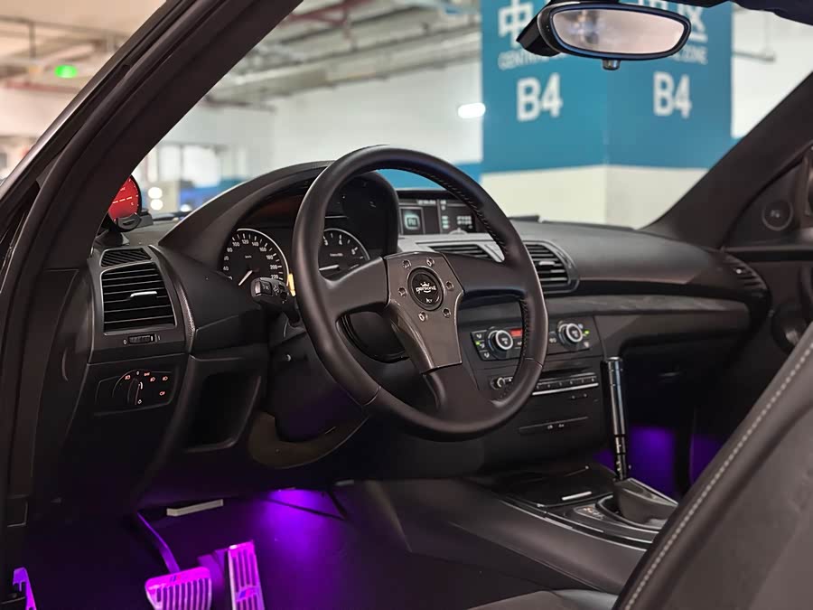 BMW 1 Series (Imported) 2011 car image #9