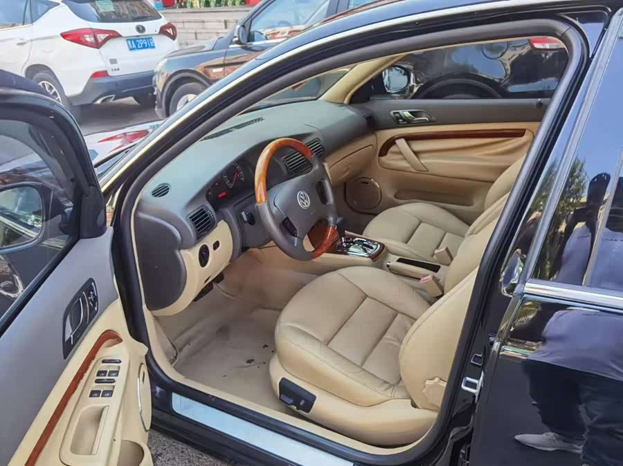 Volkswagen Passat Lingyu 2009 car image #9