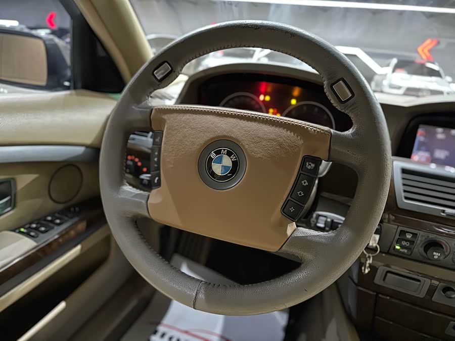 BMW 7 Series 2004 #9 BMW 7 Series 2004 car image #9