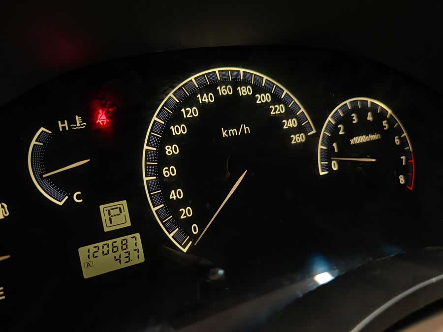 日产 CIMA 2004 汽车图片 #9