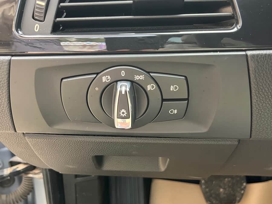 BMW 3 Series (Imported) 2009 car image #9