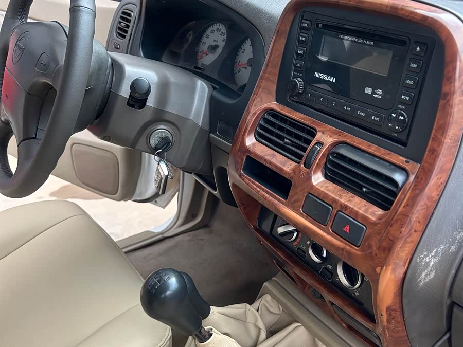 日产 日产ZN厢式车 2011 汽车图片 #9