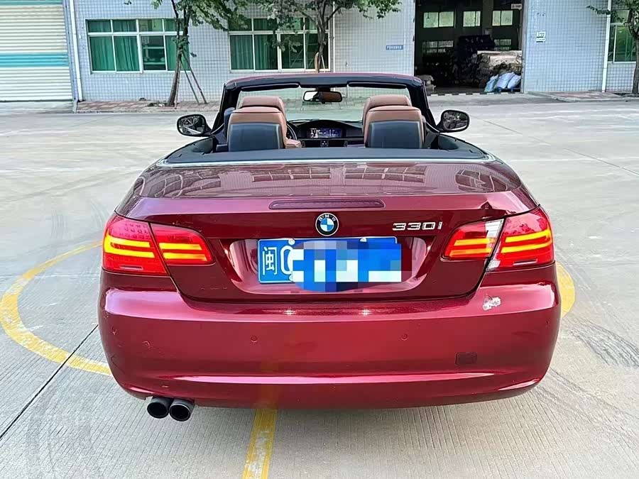 BMW 3 Series (Imported) 2011 car image #9