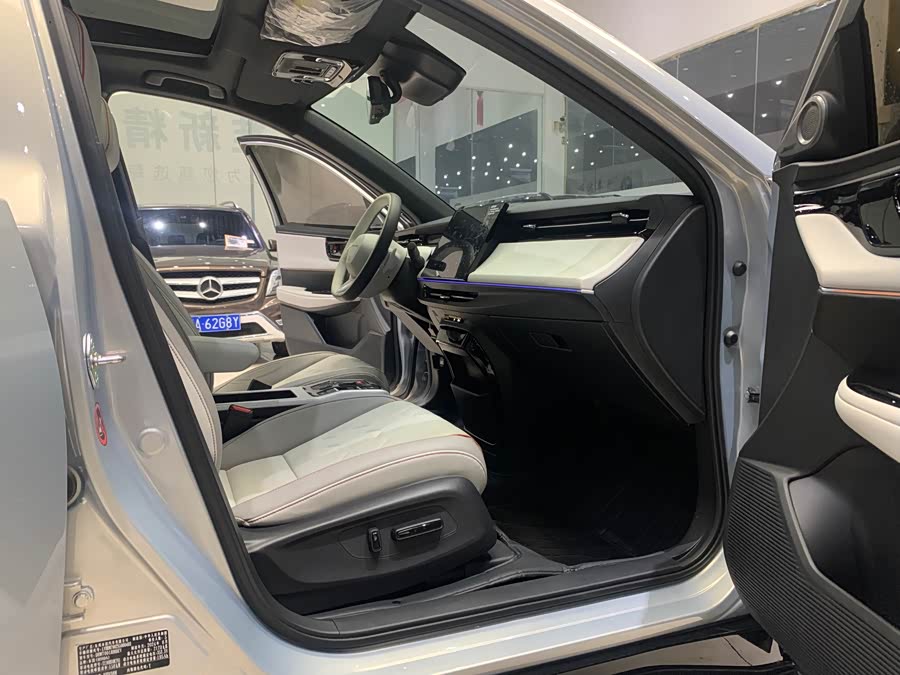 Honda e:NS2 2024 #9 Honda e:NS2 2024 car image #9