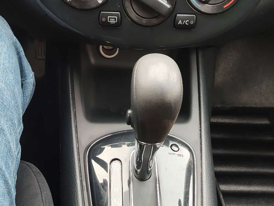 日产 骐达TIIDA 2013 汽车图片 #9