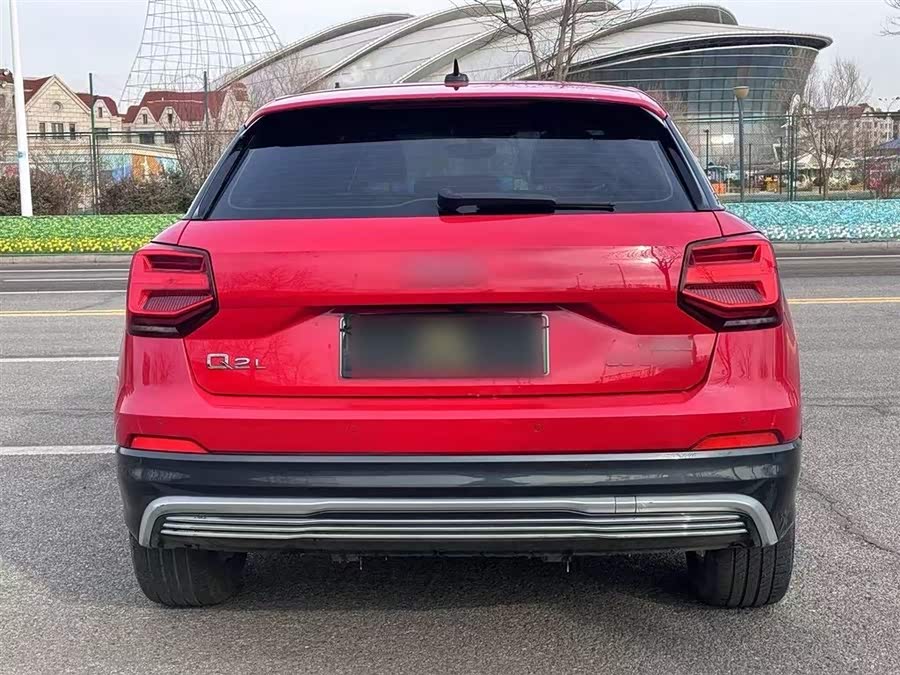 Audi Q2L e-tron 2019 #9 Audi Q2L e-tron 2019 imagen de coche #9