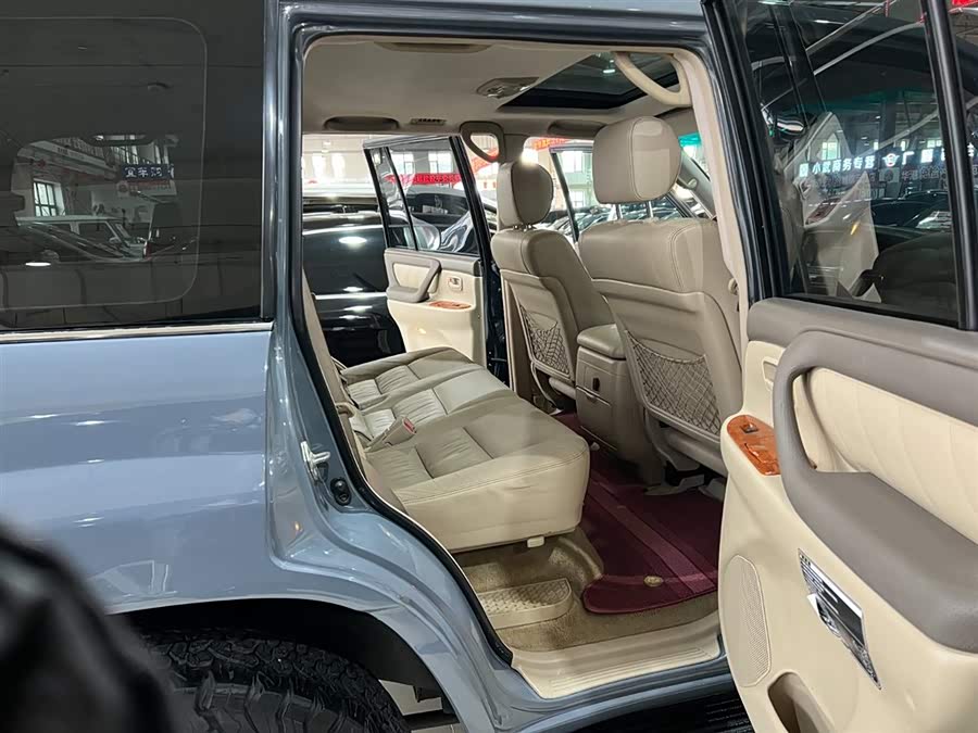 Toyota Land Cruiser 2005 #9 Toyota Land Cruiser 2005 car image #9