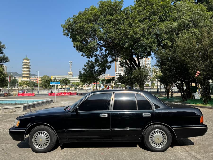 Toyota Crown 1993 immagine di auto #9