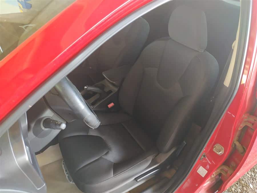 GAC Trumpchi GA3 2014 #9 GAC Trumpchi GA3 2014 car image #9