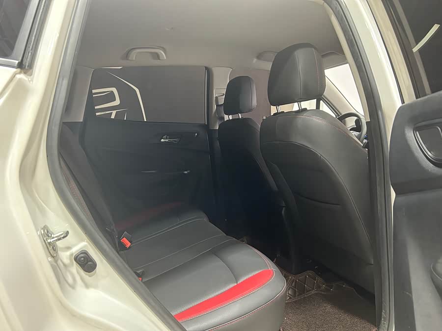 Changan CS15 2018 car image #9