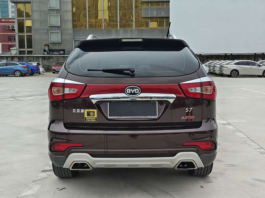 BYD S7 2015 car image #9