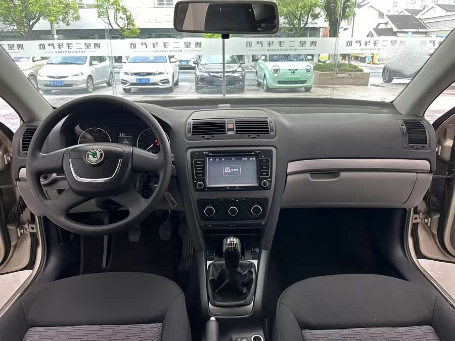 斯柯达 明锐 2013 汽车图片 #9