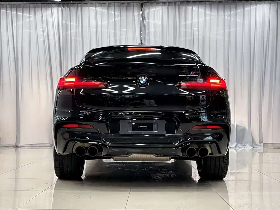 BMW X4 M 2021 car image #9