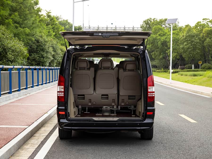 奔驰 唯雅诺 2013 汽车图片 #9