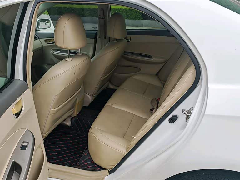 BYD L3 2014 car image #9