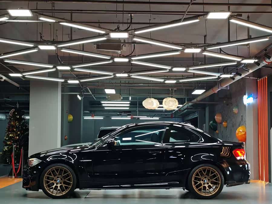 BMW 1 Series M 2012 car image #9