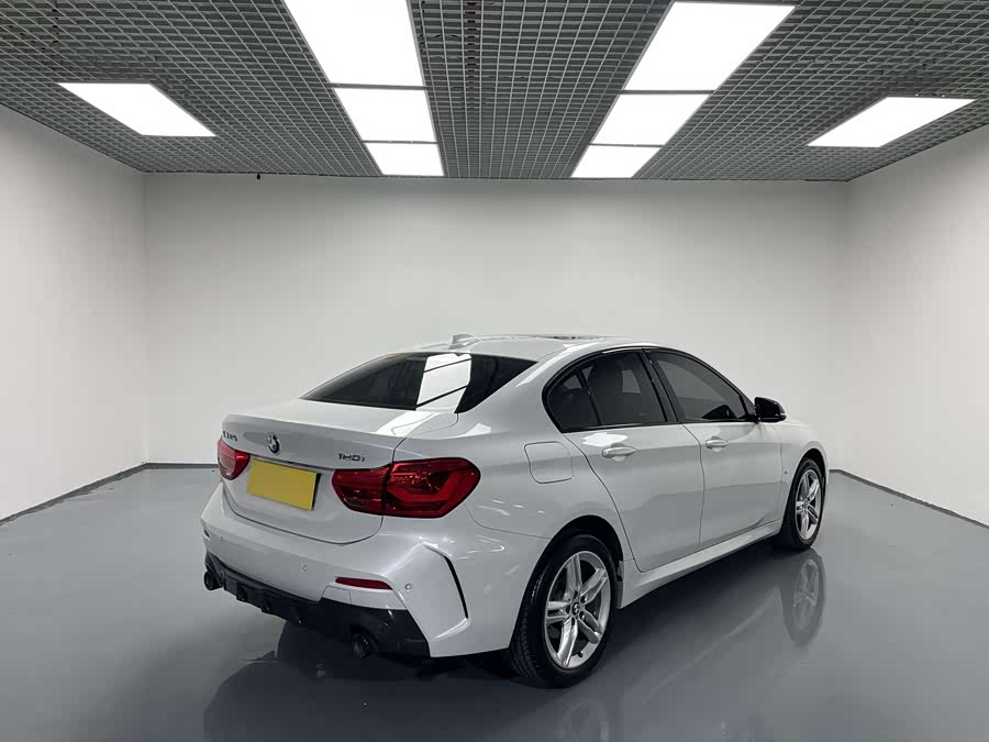 BMW 1 Series 2022 #9 BMW 1 Series 2022 car image #9