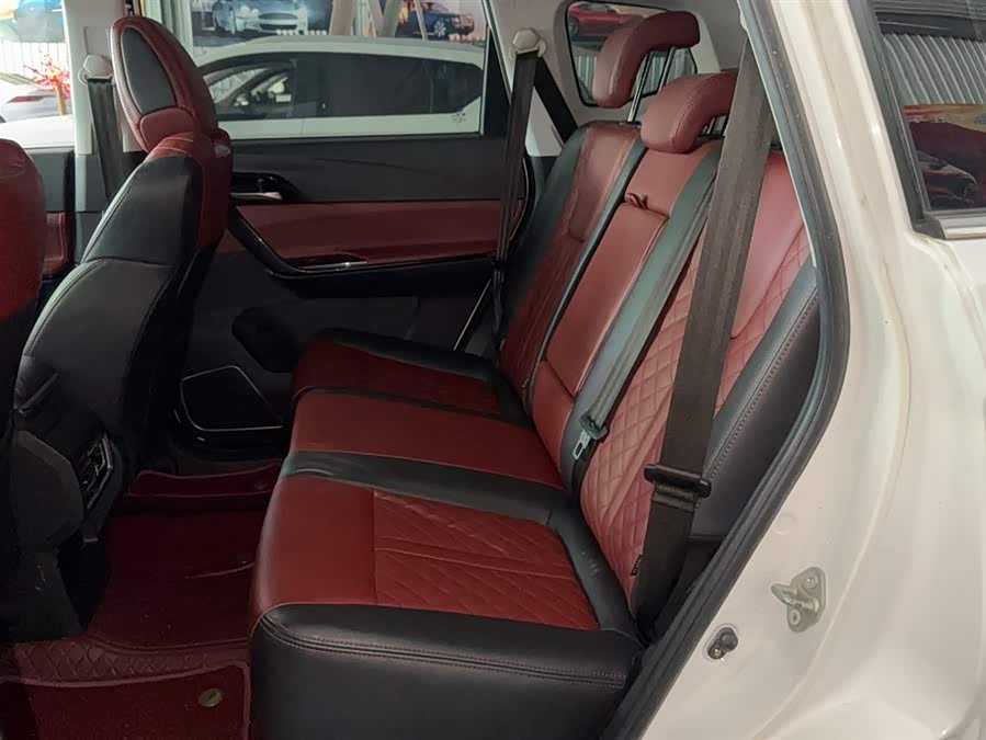 Forthing T5 2020 immagine di auto #9