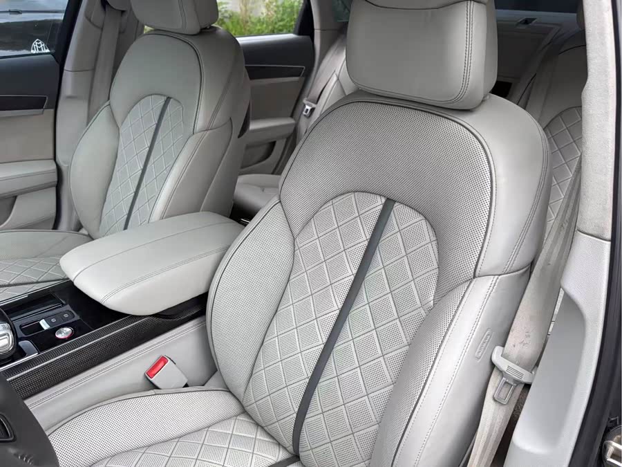 Audi S8 2014 immagine di auto #9