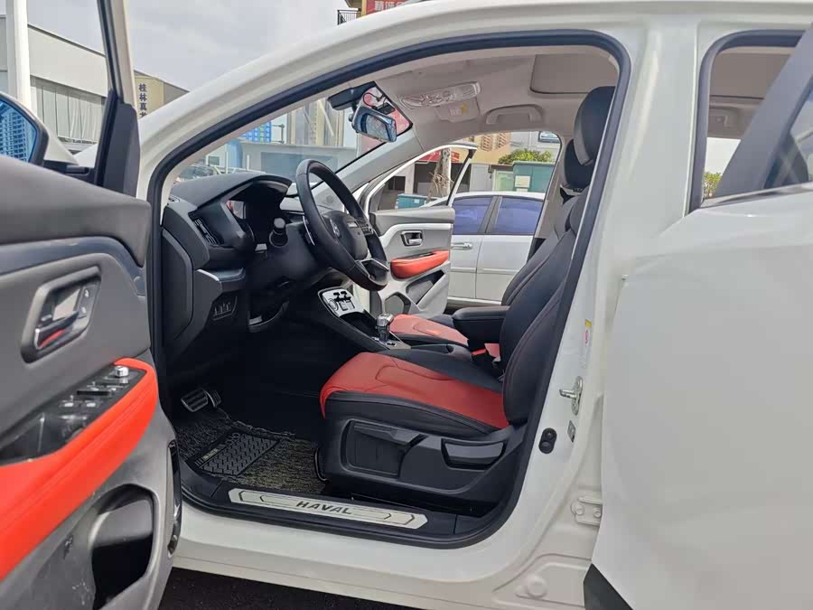 Haval H2s 2017 #9 Haval H2s 2017 car image #9