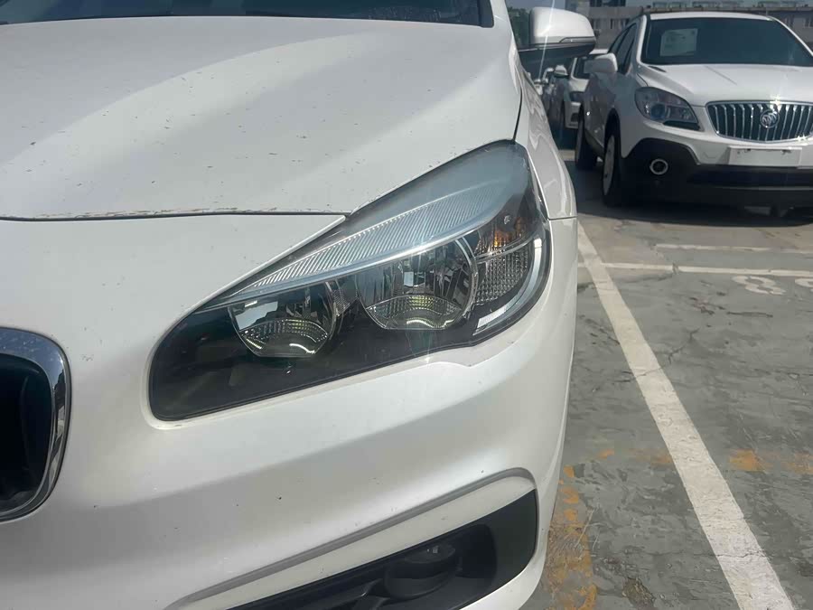 BMW 2 Series Tourer (Imported) 2015 #9 BMW 2 Series Tourer (Imported) 2015 car image #9