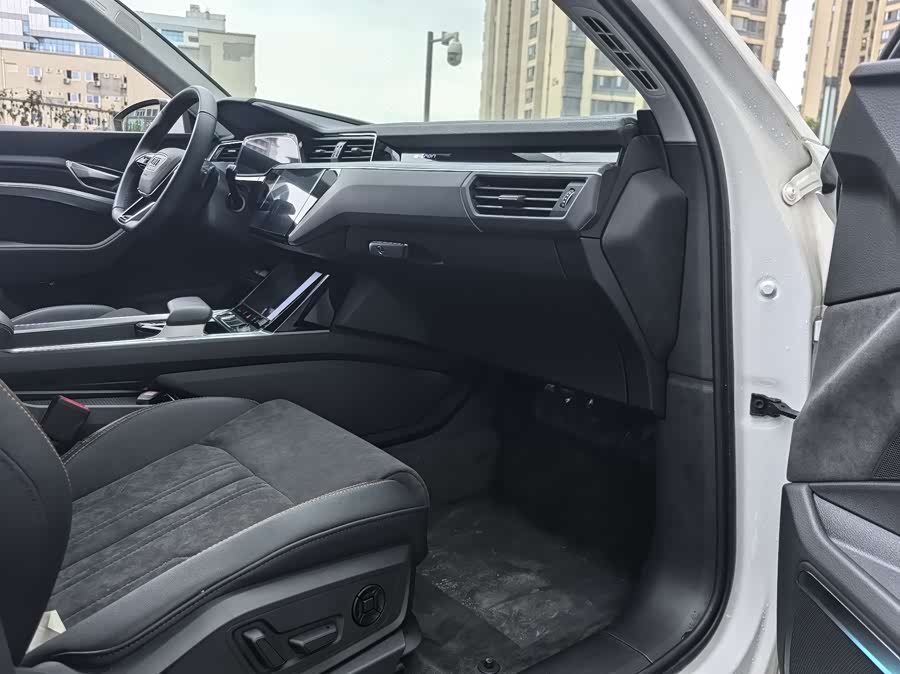 Mercedes-Benz SLK AMG 2025 #9 Mercedes-Benz SLK AMG 2025 car image #9