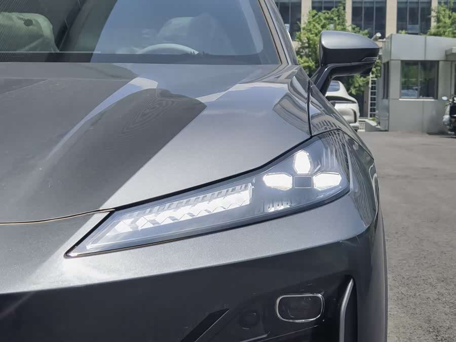 Deepal S07 2025 #9 Deepal S07 2025 car image #9